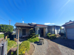 小林市 真方(小林駅 ) | 平屋建 5DK | 550万 小林市 真方(小林駅 ) | 平屋建 5DK | 550万